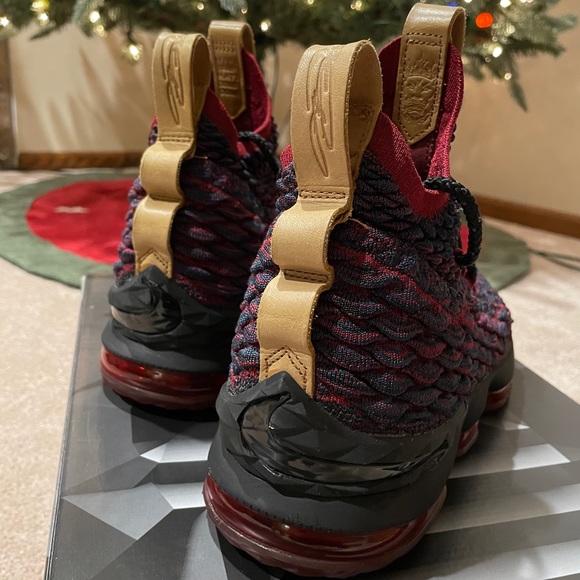 LeBron 15 “New Heights” size 10 main image 7